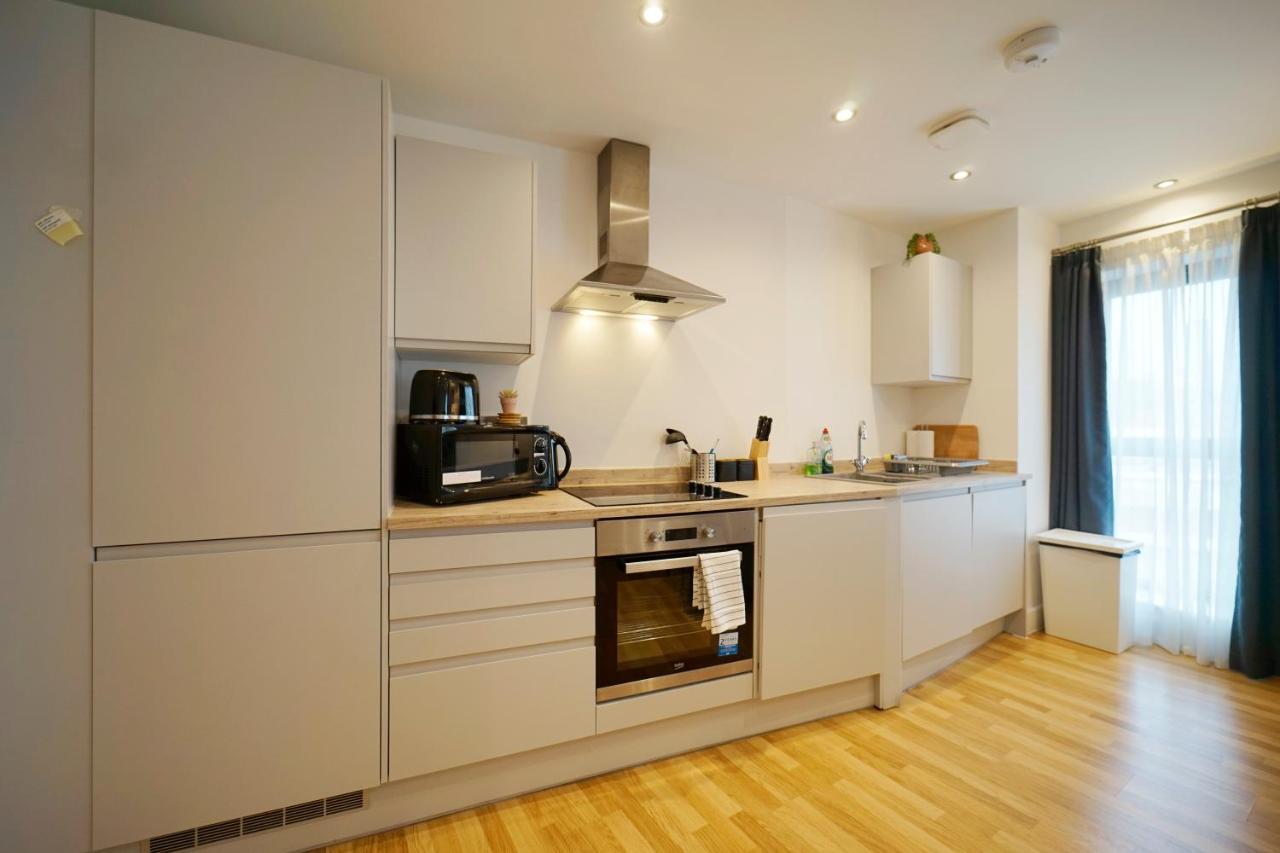 לידס Modern 2 Bed Apartment With Juliet Balcony - Dhb Stays מראה חיצוני תמונה